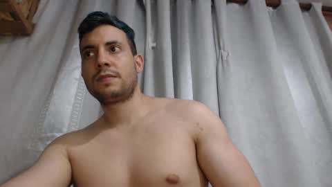 Snapshot of armando_2002 chatting on September 16, 4:35 am ARMANDO online show from September 16, 4:35 am