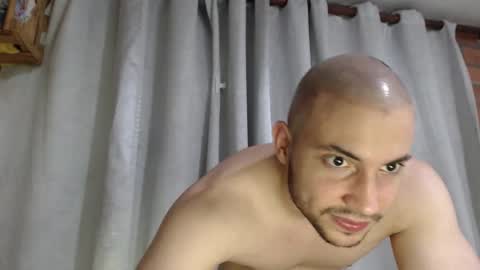 Snapshot of armando_2002 chatting on September 20, 4:46 am ARMANDO online show from September 20, 4:46 am
