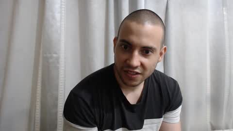 Snapshot of armando_2002 chatting on October 1, 6:58 pm ARMANDO online show from October 1, 6:58 pm