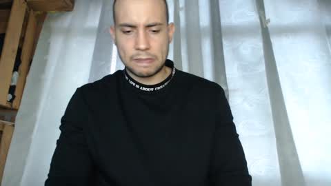 Snapshot of armando_2002 chatting on October 3, 6:49 pm ARMANDO online show from October 3, 6:49 pm