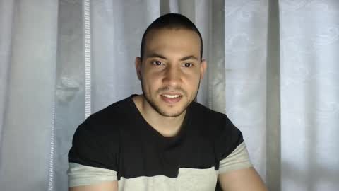 Snapshot of armando_2002 chatting on October 15, 4:40 pm ARMANDO online show from October 15, 4:40 pm