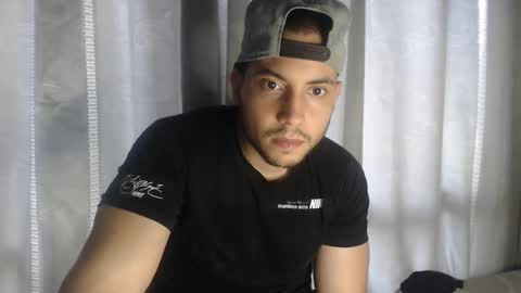Snapshot of armando_2002 chatting on October 17, 5:59 pm ARMANDO online show from October 17, 5:59 pm