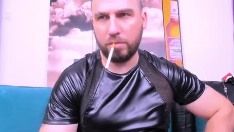 Snapshot of armandosteel chatting on December 12, 2:59 am Armando online show from December 12, 2:59 am