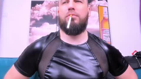 Snapshot of armandosteel chatting on February 18, 10:58 pm Armando online show from February 18, 10:58 pm