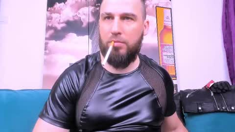 Snapshot of armandosteel chatting on February 19, 5:05 am Armando online show from February 19, 5:05 am