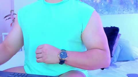   online show from September 22, 5:31 am