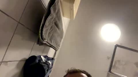 Snapshot of armyskater32 chatting on September 16, 8:43 pm armyskater32 online show from September 16, 8:43 pm