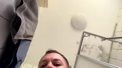 Snapshot of armyskater32 chatting on November 21, 11:53 am armyskater32 online show from November 21, 11:53 am