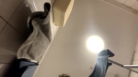 Snapshot of armyskater32 chatting on November 24, 8:52 pm armyskater32 online show from November 24, 8:52 pm