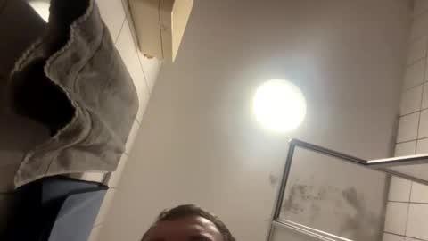 Snapshot of armyskater32 chatting on November 29, 10:13 pm armyskater32 online show from November 29, 10:13 pm