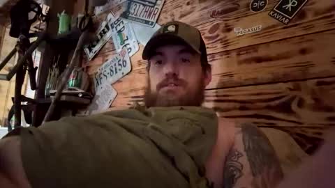armyvet6996 online show from April 30, 2:23 pm