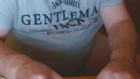 Snapshot of arnie12 chatting on December 13, 9:52 pm Arnie online show from December 13, 9:52 pm