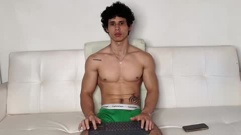 Snapshot of arnold_black69 chatting on December 2, 7:38 pm arnold black online show from December 2, 7:38 pm