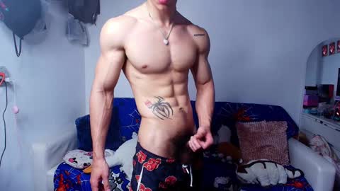 Snapshot of arnold_black69 chatting on February 3, 10:32 pm arnold black online show from February 3, 10:32 pm
