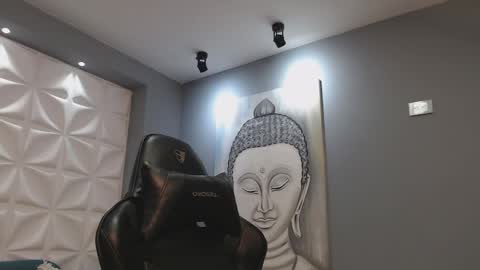 Arohom Lester online show from October 22, 11:10 am