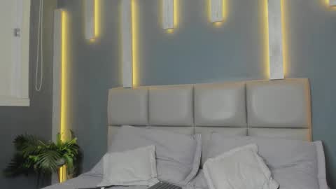 Arohom Lester online show from November 22, 11:09 am