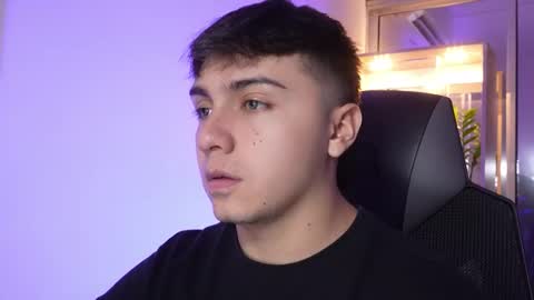 aron__cooper online show from December 3, 9:35 pm