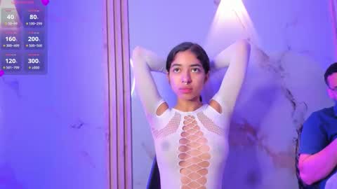 Snapshot of aron_and_molly chatting on November 26, 11:55 am aron and molly online show from November 26, 11:55 am