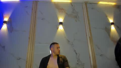 aron and molly online show from February 11, 12:10 pm