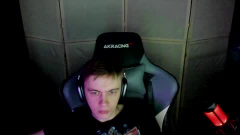 Snapshot of aron_neall chatting on January 11, 7:17 am biggest penis online show from January 11, 7:17 am