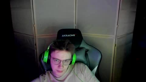 Snapshot of aron_neall chatting on February 13, 8:34 pm biggest penis online show from February 13, 8:34 pm