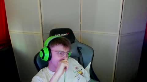 Snapshot of aron_neall chatting on March 7, 1:07 pm biggest penis online show from March 7, 1:07 pm