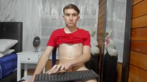 Snapshot of arongfranco chatting on February 27, 2:42 am Aron G Franco online show from February 27, 2:42 am