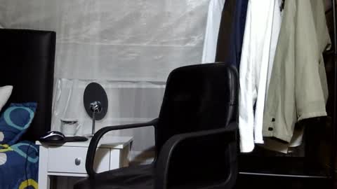 Aron G Franco online show from April 28, 10:15 pm