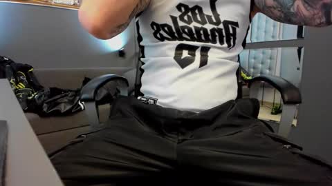 AronGrant online show from January 13, 9:41 am