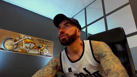 AronGrant online show from February 17, 10:45 am