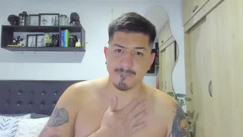 ARON  Independent model  online show from March 19, 1:20 am