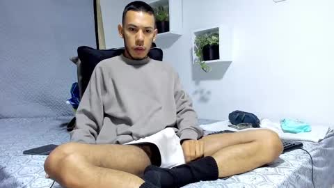 Snapshot of aronxx_ chatting on February 10, 10:42 am BLACK FRIDAY 55 OFF ON MY ONLYFANS. online show from February 10, 10:42 am