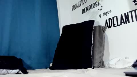 Snapshot of aronxx_ chatting on November 24, 9:20 am BLACK FRIDAY 55 OFF ON MY ONLYFANS. online show from November 24, 9:20 am