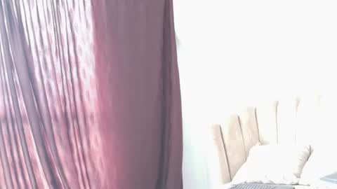   online show from July 25, 6:49 pm