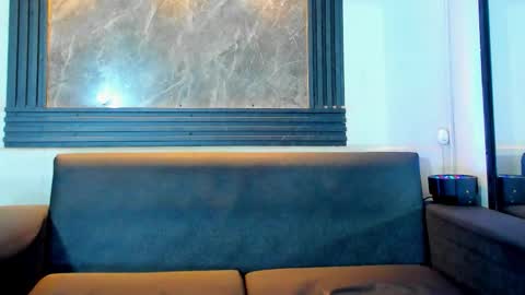 Aroon   online show from December 13, 7:53 pm