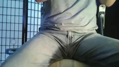 Aroundhere online show from May 31, 4:47 pm