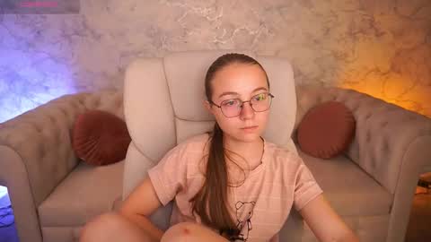 arrinawair online show from September 18, 7:10 am