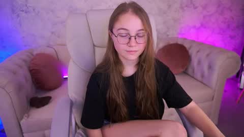 arrinawair online show from October 24, 8:55 am