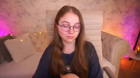 arrinawair online show from June 16, 6:49 am