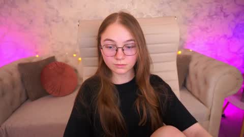 arrinawair online show from June 23, 7:39 am