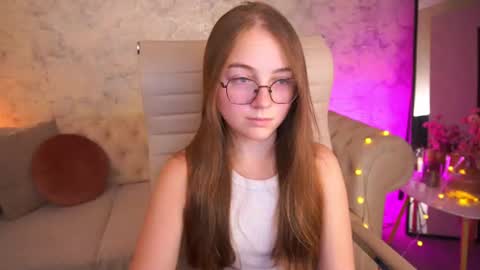 arrinawair online show from July 13, 7:11 am