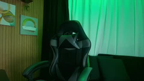    online show from February 3, 7:30 pm