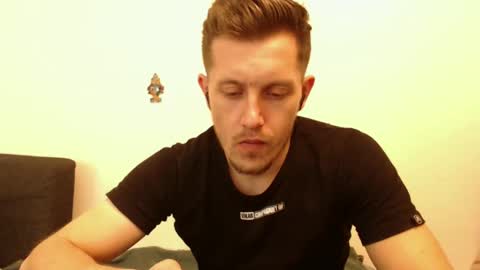 Snapshot of arromwilliam90 chatting on January 20, 10:29 am arromwilliam90 online show from January 20, 10:29 am