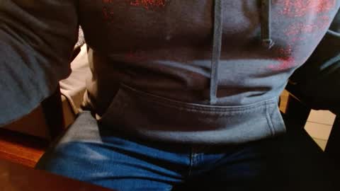 Snapshot of arrrr3 chatting on March 2, 1:47 am arrrr3 online show from March 2, 1:47 am