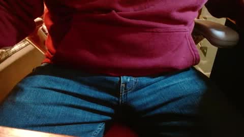 Snapshot of arrrr3 chatting on October 28, 1:20 am arrrr3 online show from October 28, 1:20 am