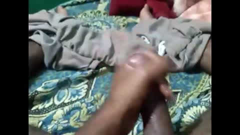 Snapshot of arshkhant987 chatting on December 15, 5:28 pm arshkhant987 online show from December 15, 5:28 pm