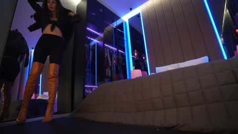 Adele online show from December 14, 9:18 am