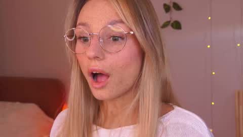 Snapshot of artease chatting on November 30, 10:30 am Arti Next Streams - online show from November 30, 10:30 am