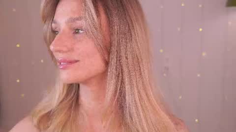 Snapshot of artease chatting on July 26, 12:23 pm Arti Next Streams - online show from July 26, 12:23 pm