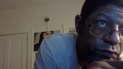 Snapshot of arteblazze chatting on January 29, 12:01 am Arteblazze not daddy boy bitch or nigga online show from January 29, 12:01 am
